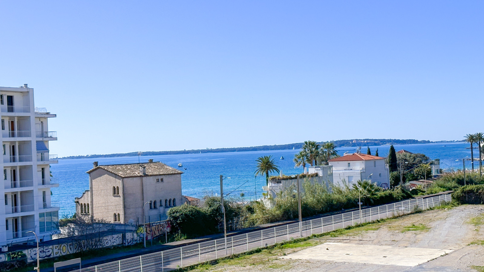 Charmant Appt de ville avec Vue mer près de Cannes 1