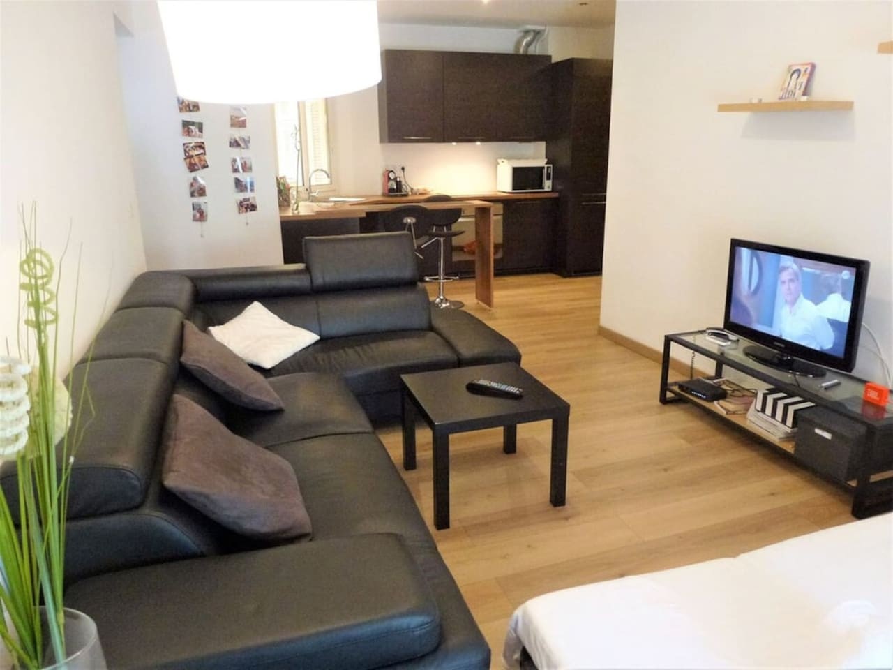 Chic Riviera Apartment on Promenade des Anglais - Photo 6