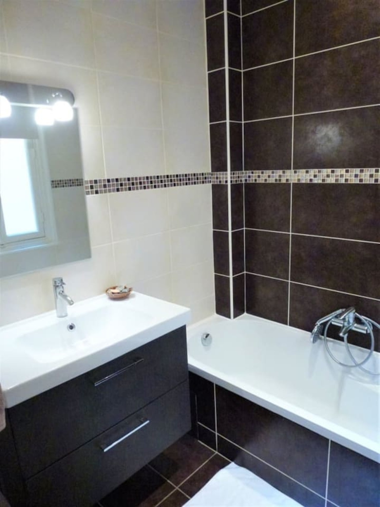 Chic Riviera Apartment on Promenade des Anglais - Photo 20